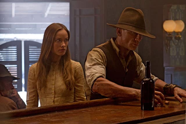 Nuevo tráiler de 'Cowboys and aliens'. Esto promete cowboys and aliens