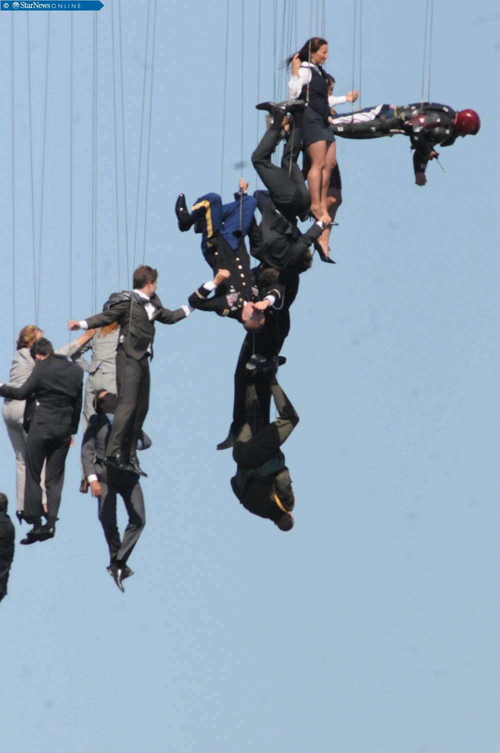 iron-man-3-barrel-of-monkeys-05