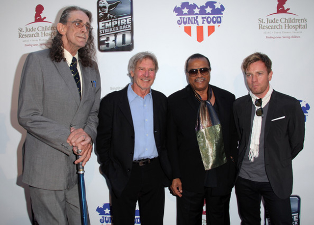 Peter Mayhew volverá a ser Chewbacca en Star Wars: Episodio VII