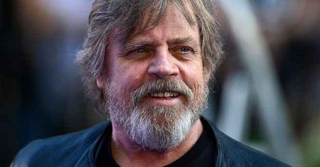 mark hamill da vida a luke skywalker en la saga star wars