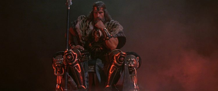 Arnold Schwarzenegger insiste en hacer Conan