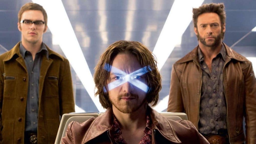 james mcavoy, bestia y lobezno en un fotograma de X-Men: Días del futuro pasado