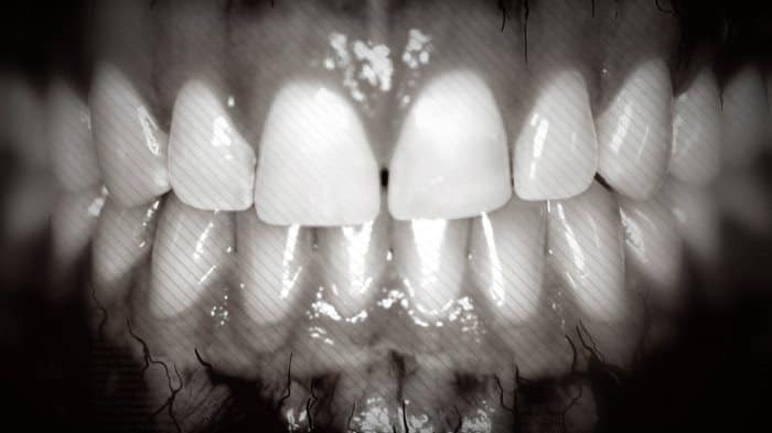 'secreto', problemas de espías, familia y dinero