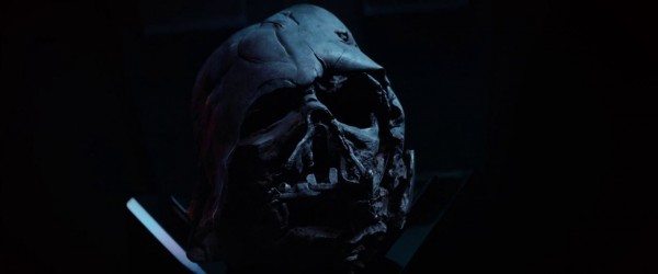 kylo ren tiene el casco equivocado de darth vader en 'star wars: el despertar de la fuerza'