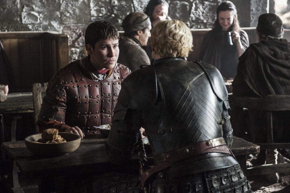 brienne-of-tarth-and-podrick-payne-season-5