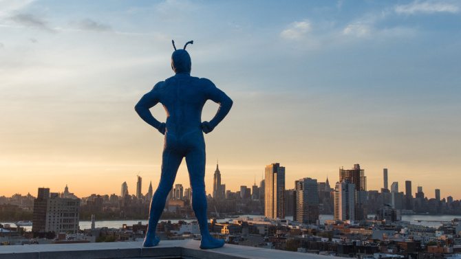 Nuevas imágenes de la comedia de superhéroes ‘The Tick’