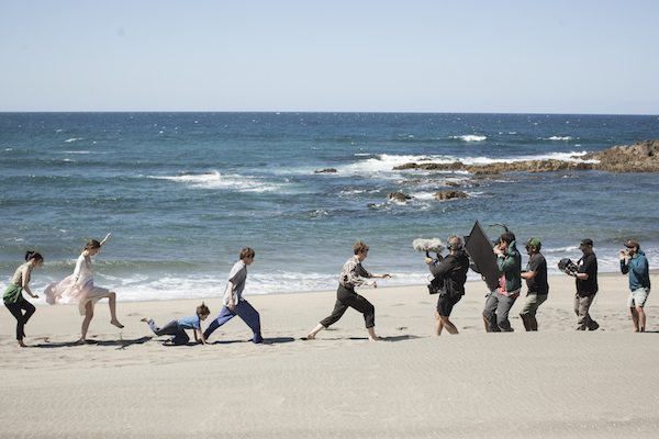 del guionista de 'el orfanato' y 'lo imposible' llega 'marrowbone'