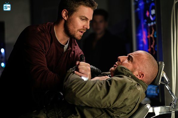 stephen amell legends 