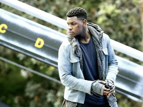 john boyega en el rodaje de pacific rim 2