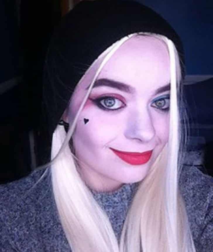 margot robbie clon sexy hot (1)