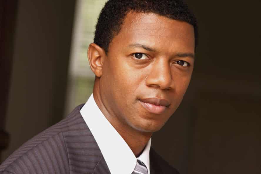 miles mussenden capa y puñal