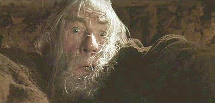 La caída de Gandalf ('El Señor de los Anillos: La Comunidad del Anillo', 2001) la caída de gandalf ('el señor de los anillos: la comunidad del anillo', 2001)
