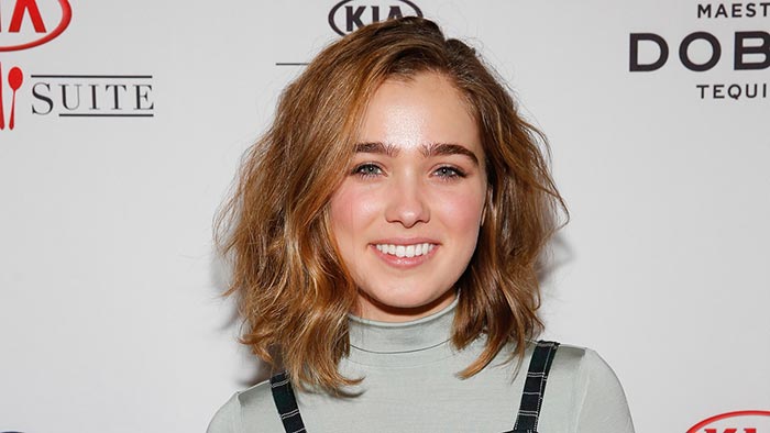 haley lu richardson - batgirl