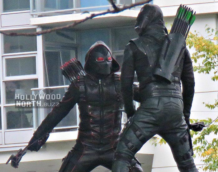 arrow nazi en el crossover del arrowverso