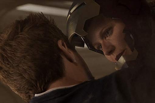 pepper potts con armadura de iron man en vengadores: infinity war