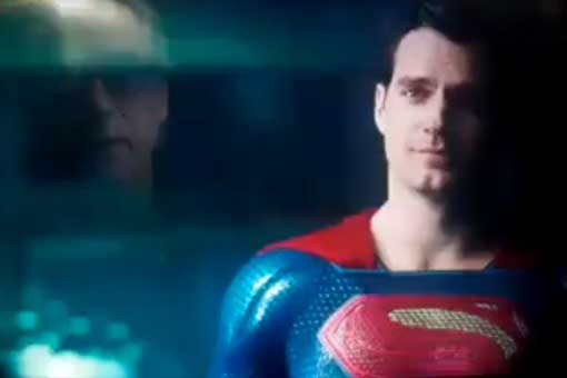 Filtrada escena eliminada de 'Liga de la Justicia': Superman y Alfred superman