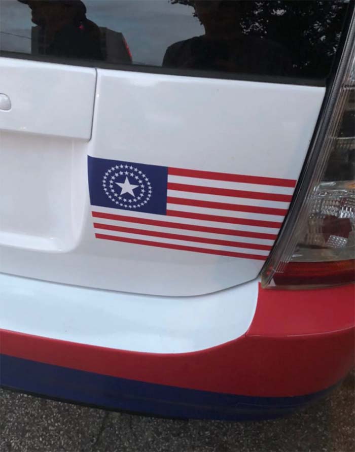 la bandera de usa en la serie de watchmen de hbo