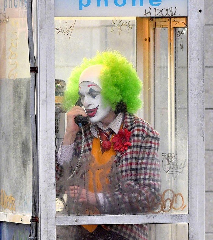 Joaquin Phoenix como Arthur Fleck en Joker (2019) Joaquin Phoenix como Arthur Fleck en Joker (2019)