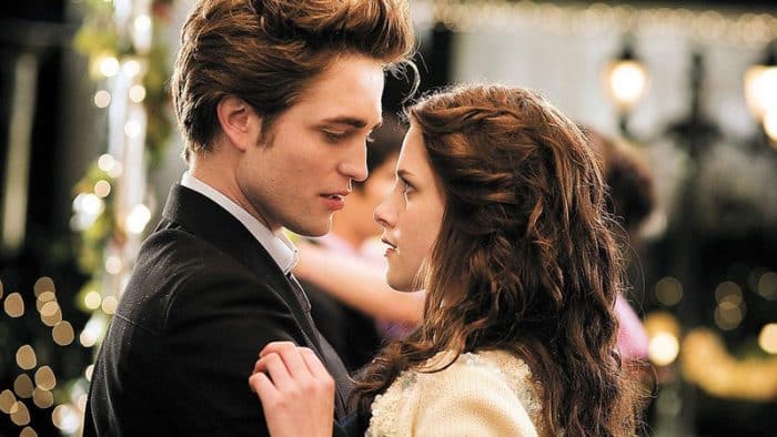 Robert Pattison y Kristen Stewart en Crepúsculo