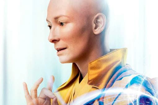 el anciano tilda swinton en vengadores: endgame