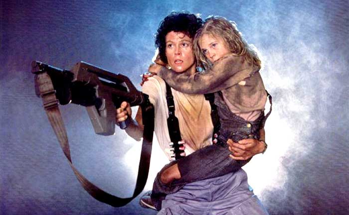 final alternativo de predator (2018) hacia referencia a la saga alien