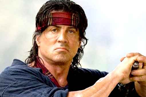 sylvester stallone interpretará a un nuevo superhéroe