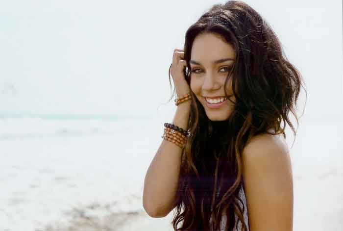 espectacular fan art de vanessa hudgens como catwoman en the batman