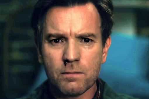 doctor sueño le brinda homenaje a el resplandor en un tenebroso poster