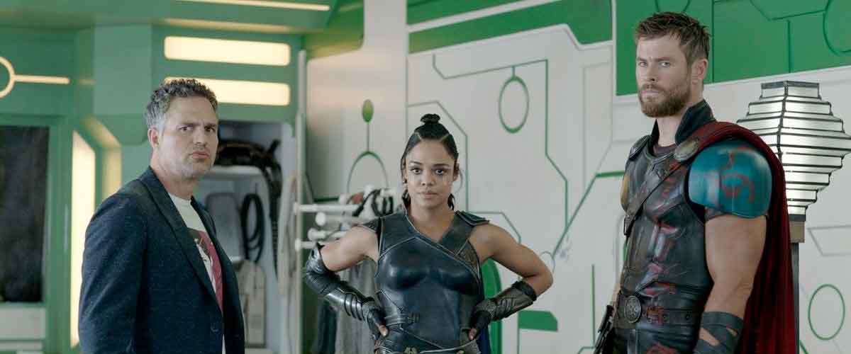 thor: ragnarok (2017) iba a ser épica, pero taika waititi la hizo graciosa