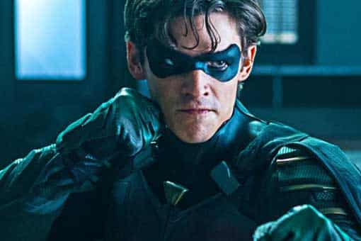 titans 2: ¡ya hay fotos oficiales del traje de nightwing!