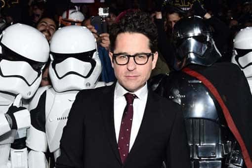 j.j. abrams reveló que escena de los últimos jedi lo sorprendió
