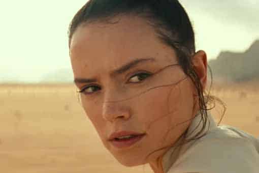 daisy ridley recibe críticas por negar su situación privilegiada