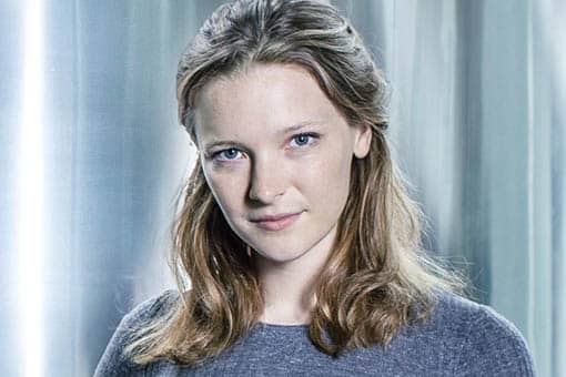 el señor de los anillos: morfydd clark se una a la serie de amazon