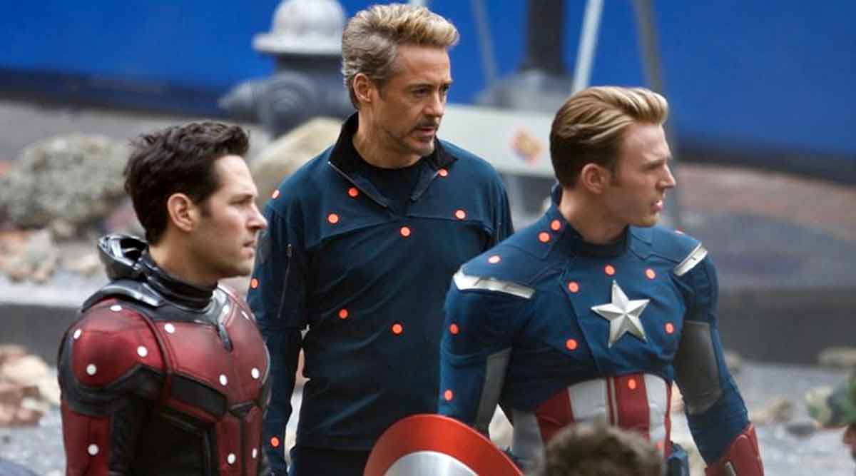 lo único que star wars debería copiar de las películas de marvel