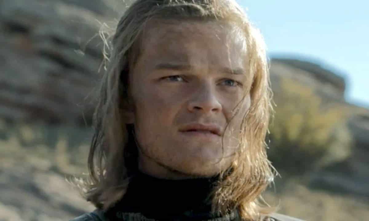 el señor de los anillos: robert aramayo tomará el lugar de will poulter