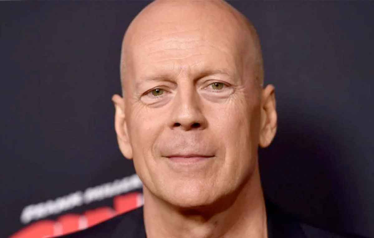 El protagonista de Brooklyn Nine-Nine pide el cameo de Bruce Willis el protagonista de brooklyn nine-nine pide el cameo de bruce willis