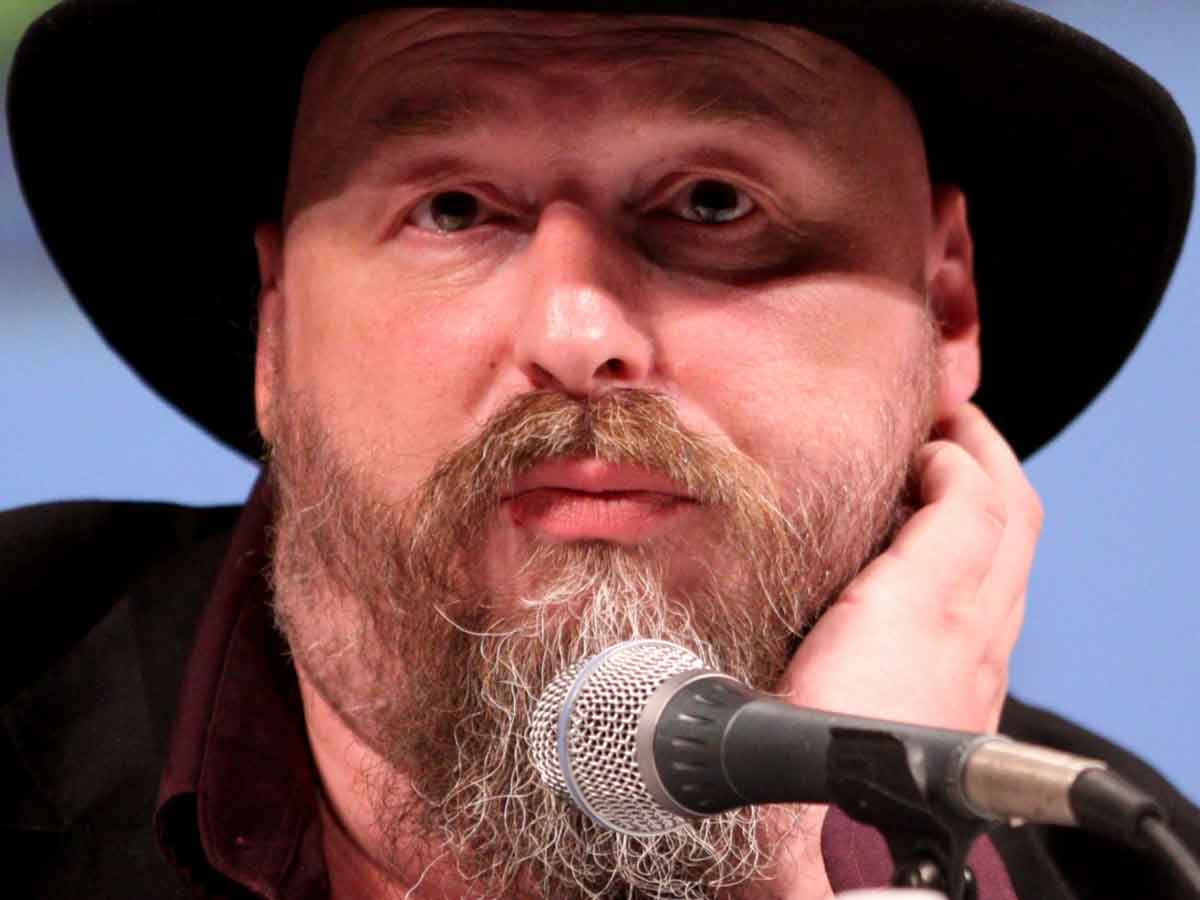 warren ellis responde a acusaciones de conducta sexual inapropiada