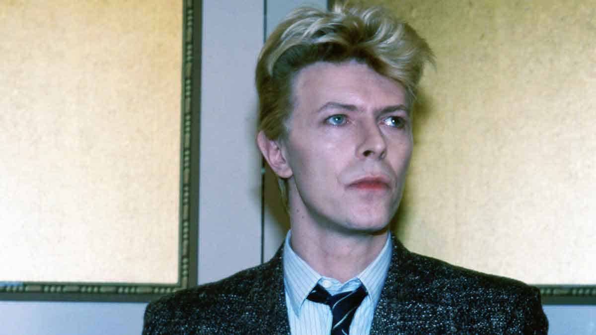 david bowie: el camaleón que convirtió su vida en un gran escenario