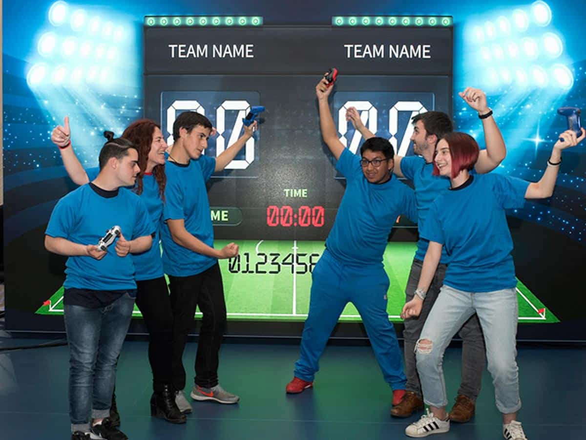 los esports unificados son una nueva modalidad de juego dentro de los esports, basada en la modalidad deportiva unificada creada por special olympics, que fomenta la integración entre personas con y sin discapacidad a través de los distintos videojuegos del sector. su filosofía, compartida por fundación telefónica, se centra en utilizar el deporte como un medio de aportar valores a los deportistas y a la sociedad.