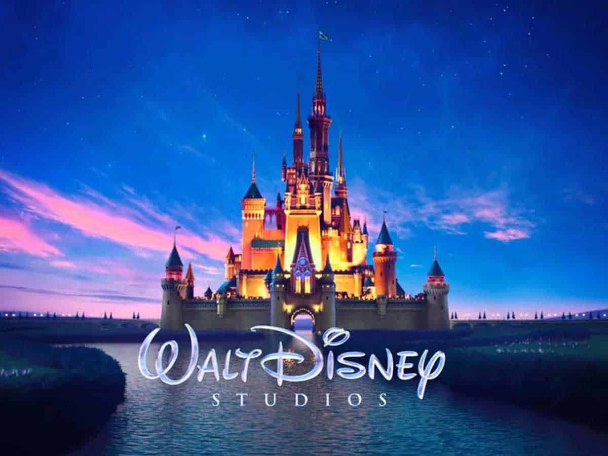 disney actualiza su calendario, retrasa free guy y muerte en el nilo