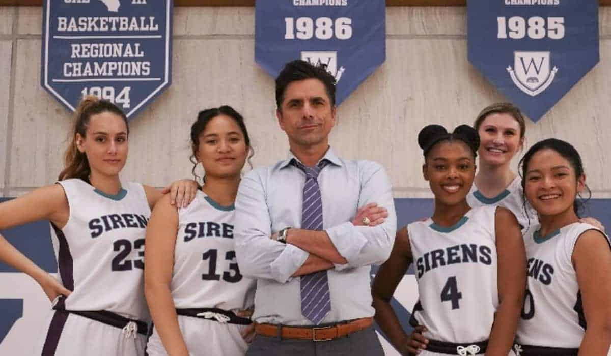 ¡descubre todo lo que llega a disney+ en abril!