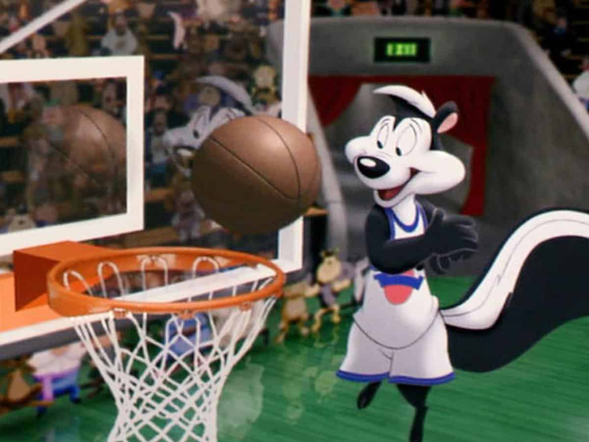 pepe le pew abandona el equipo de los looney toons 