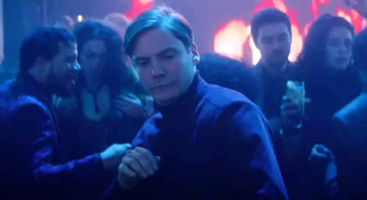 De marcha con el Baron Zemo en Falcon y el soldado de invierno