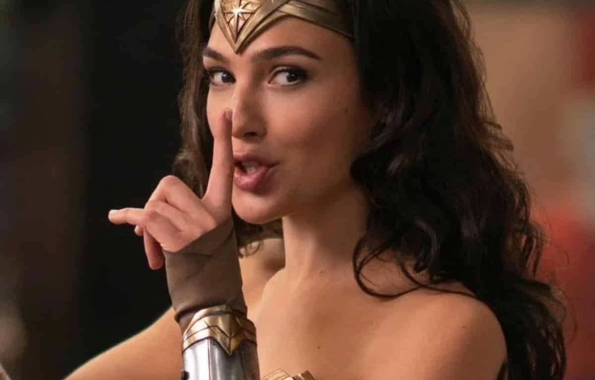 gal gadot se abre sobre el tema de joss whedon