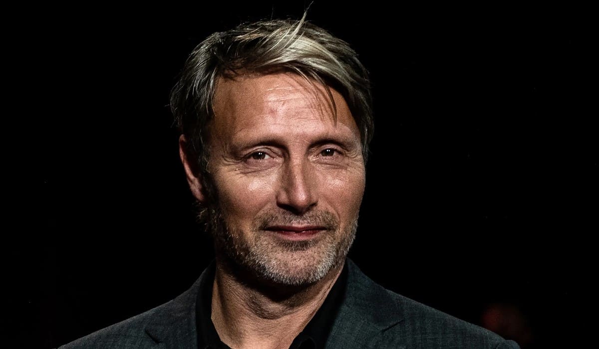 mads mikkelsen quería hablar en privado con johnny depp