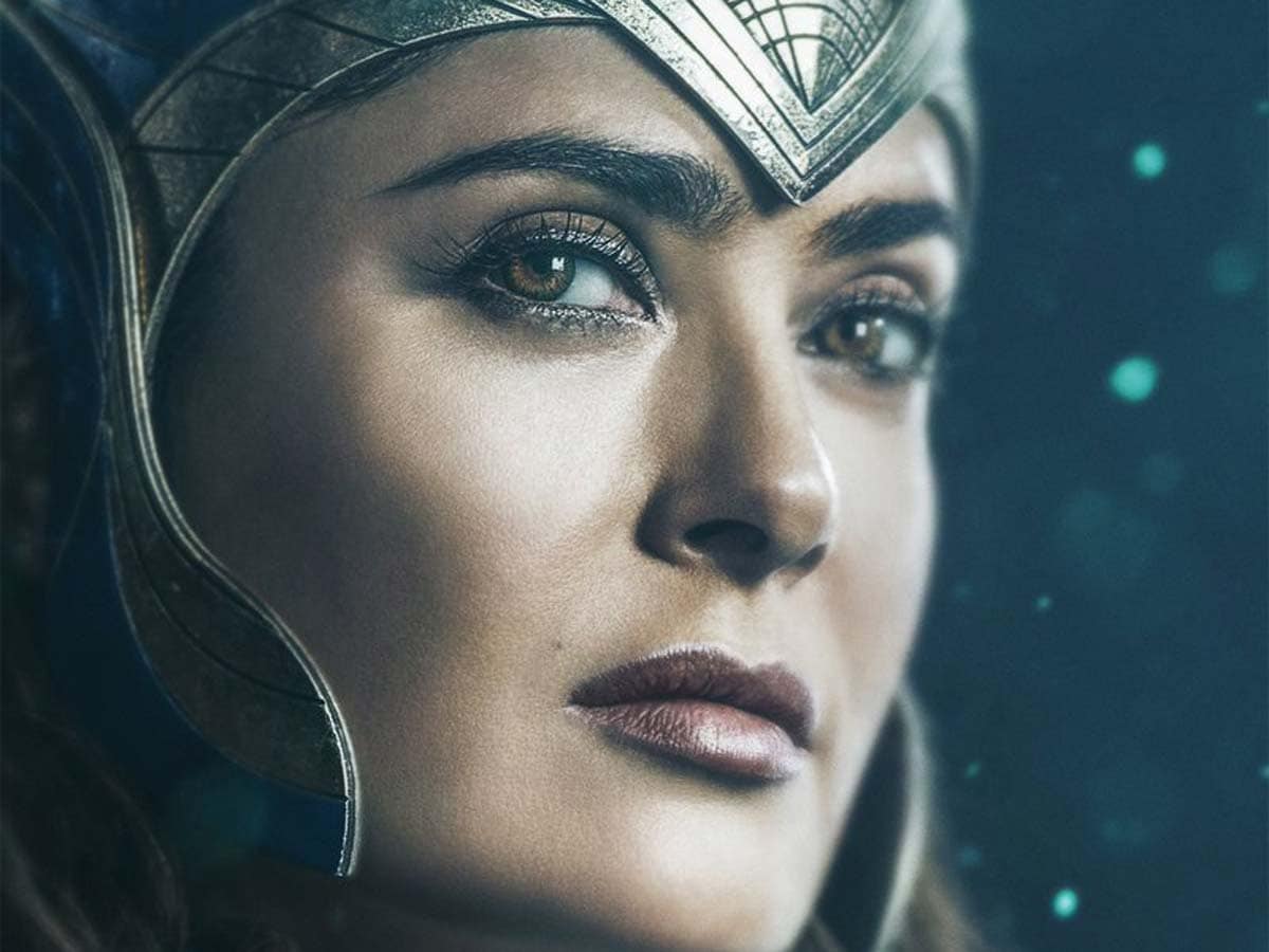 salma ayek en los eternos