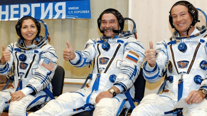 cartelera: son & moon diario de un astronauta