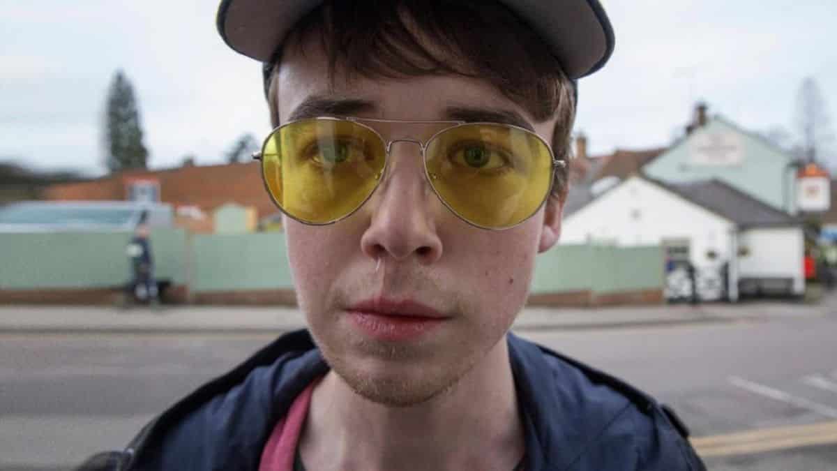 cállate y baila: black mirror