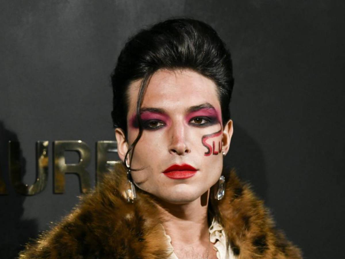 Ezra Miller - Primera imagen como Salvador Dalí en Daliland ezra miller es salvador dalí en daliland