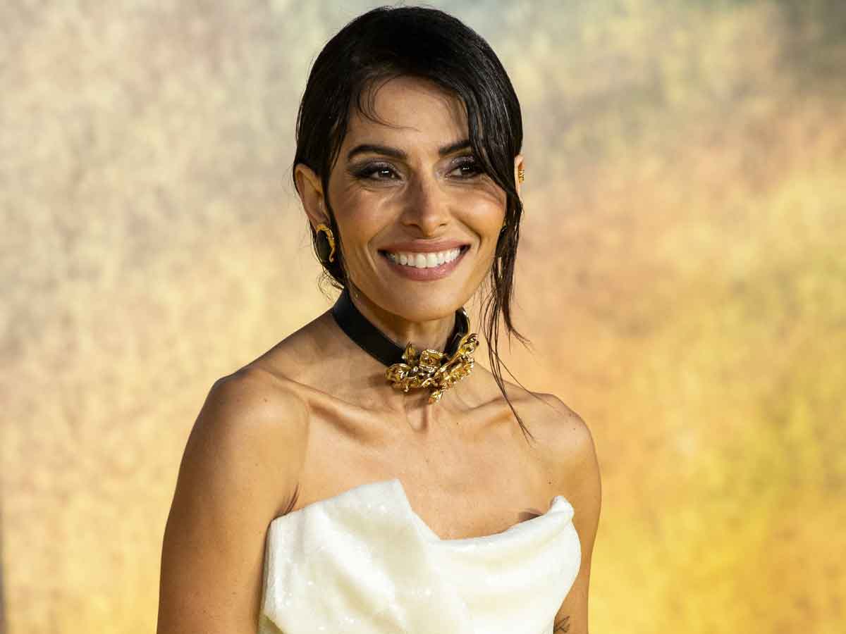 sarah shahi en black adam de dc comics